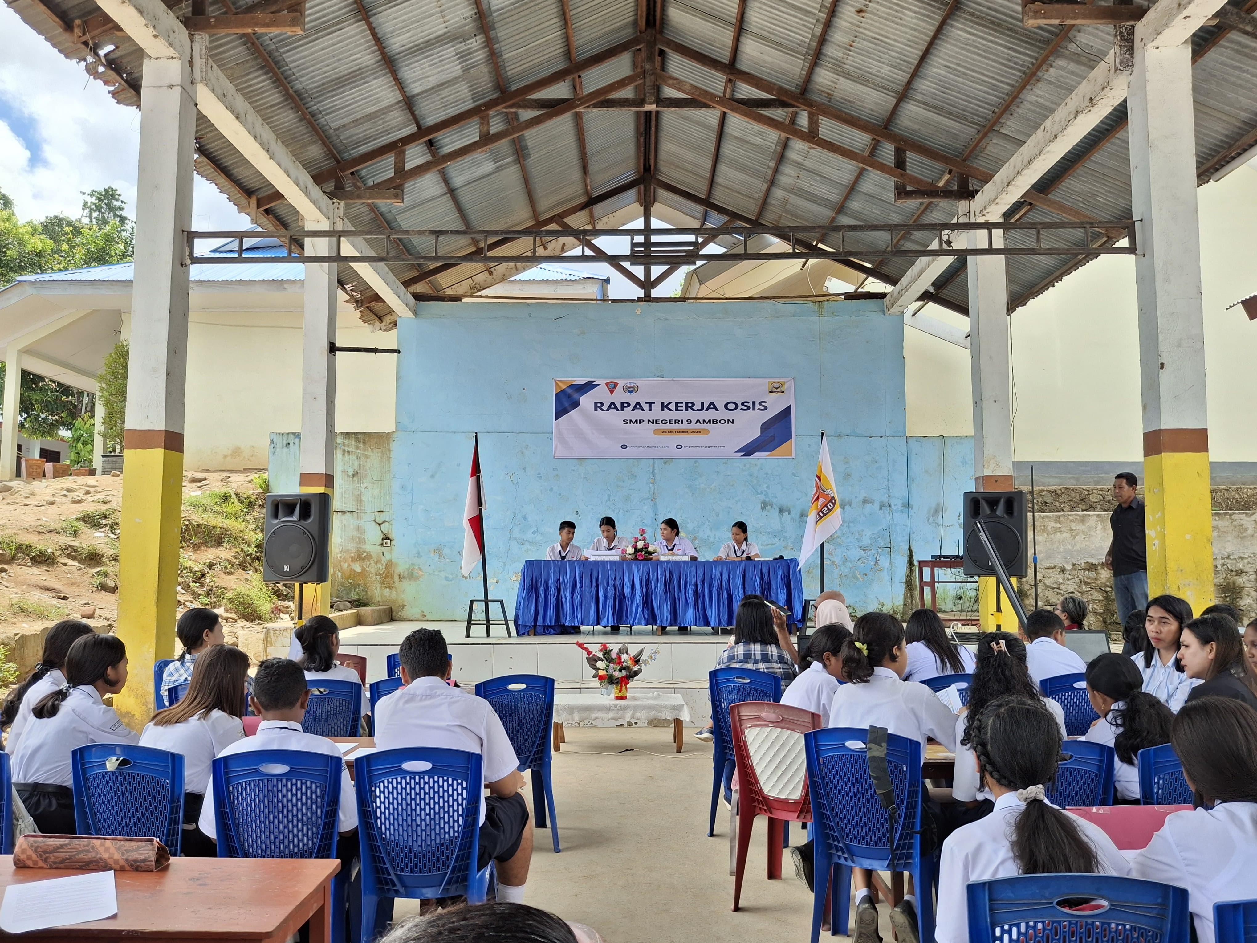 Rapat Kerja OSIS